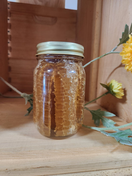 Sourwood Pint w/Comb